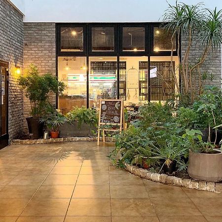 Backpacker 41 Hostel - Taichung Exteriör bild