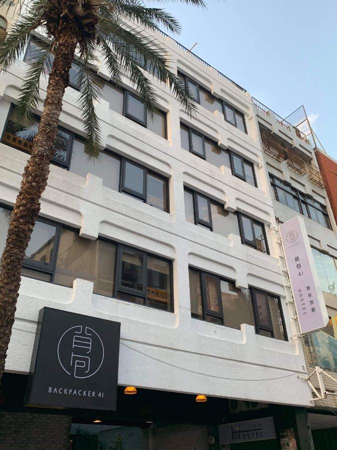 Backpacker 41 Hostel - Taichung Exteriör bild